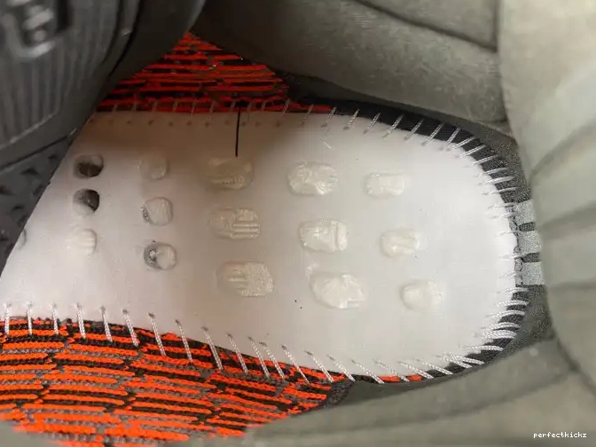 Beluga Boost V2 Yeezy Carbon Adidas 350 HQ7045 0625